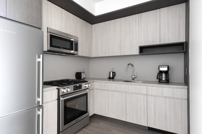 Building Photo - 1231 S Indiana Ave