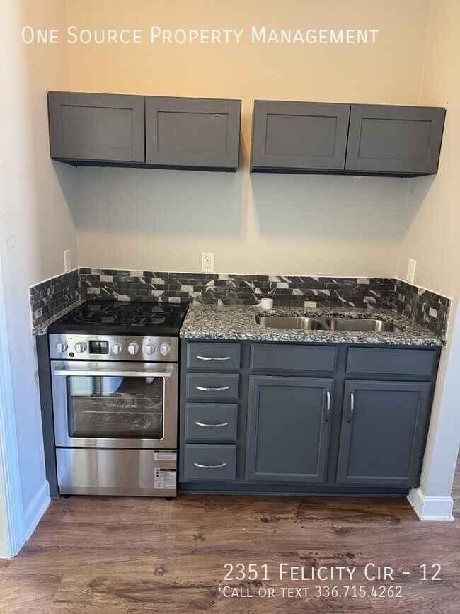 Foto del edificio - 2351 Felicity Cir