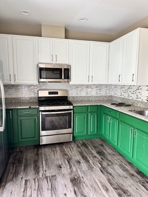 Foto del edificio - 1044 N Claremont Dr