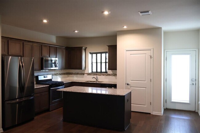 Building Photo - 5801 Charles Merle Dr.