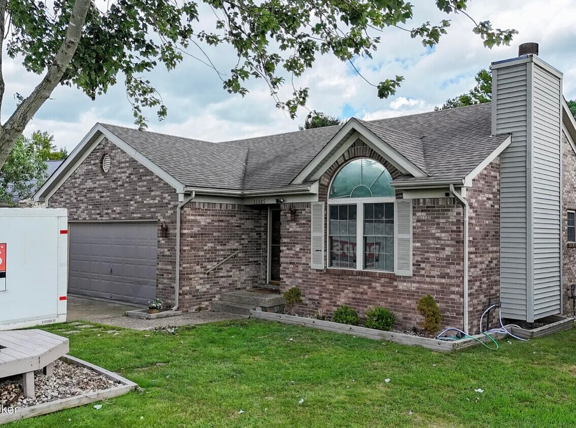 Primary Photo - 11305 Ashbrooke Gardens Dr