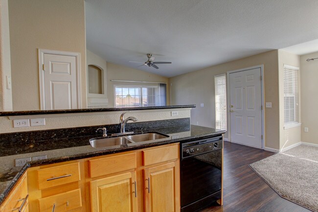 Building Photo - 1425 S Galena Way