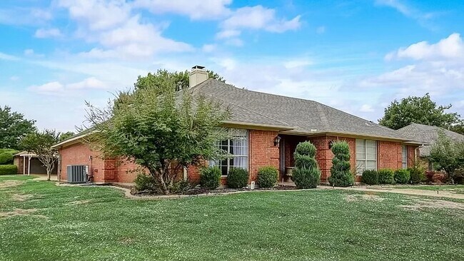 Building Photo - 3301 Pony Dr