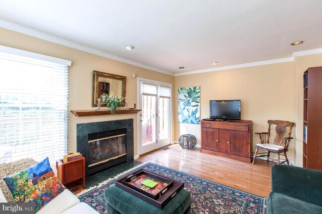 Building Photo - 1057 Harriman Ct