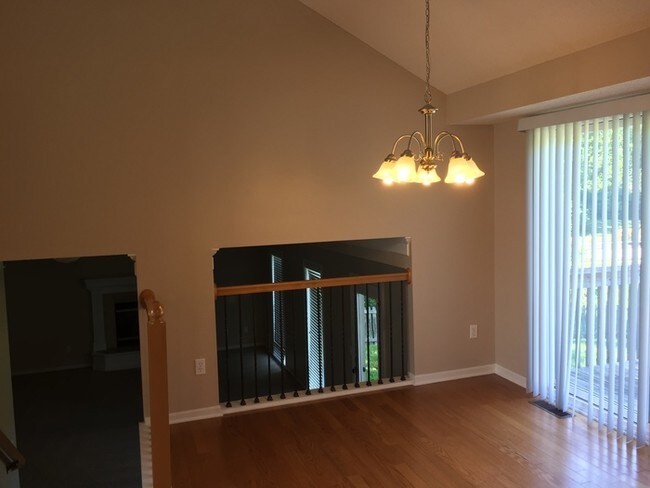 Foto del edificio - 11904 N Forest Ave