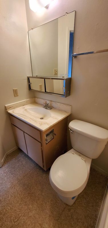 Building Photo - 320 Tennessee St SE