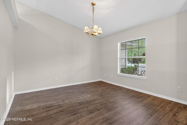 Foto del edificio - 1648 Glen Laurel Dr