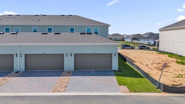 Foto del edificio - 17025 Haggerty Hollow Dr