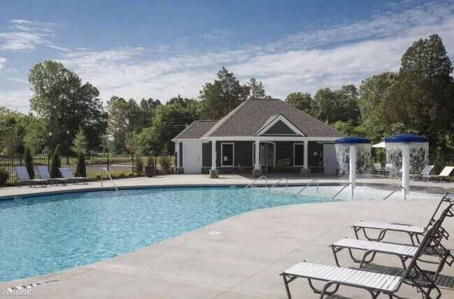 Building Photo - 5 br, 3 bath House - 9023 Copenhagen Drive