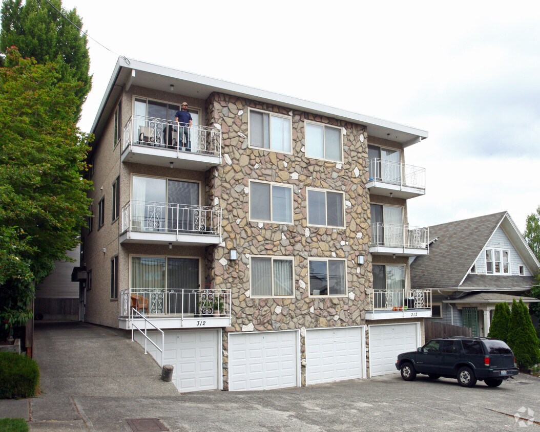 Foto del edificio - 312 N 76th St