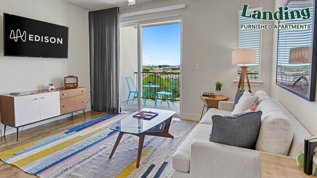 Foto del edificio - 4711 E Riverside Dr