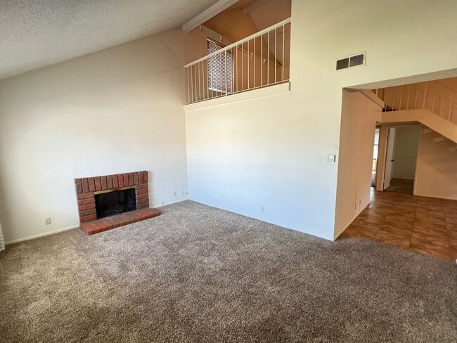 Building Photo - 1205 Piedmont Dr