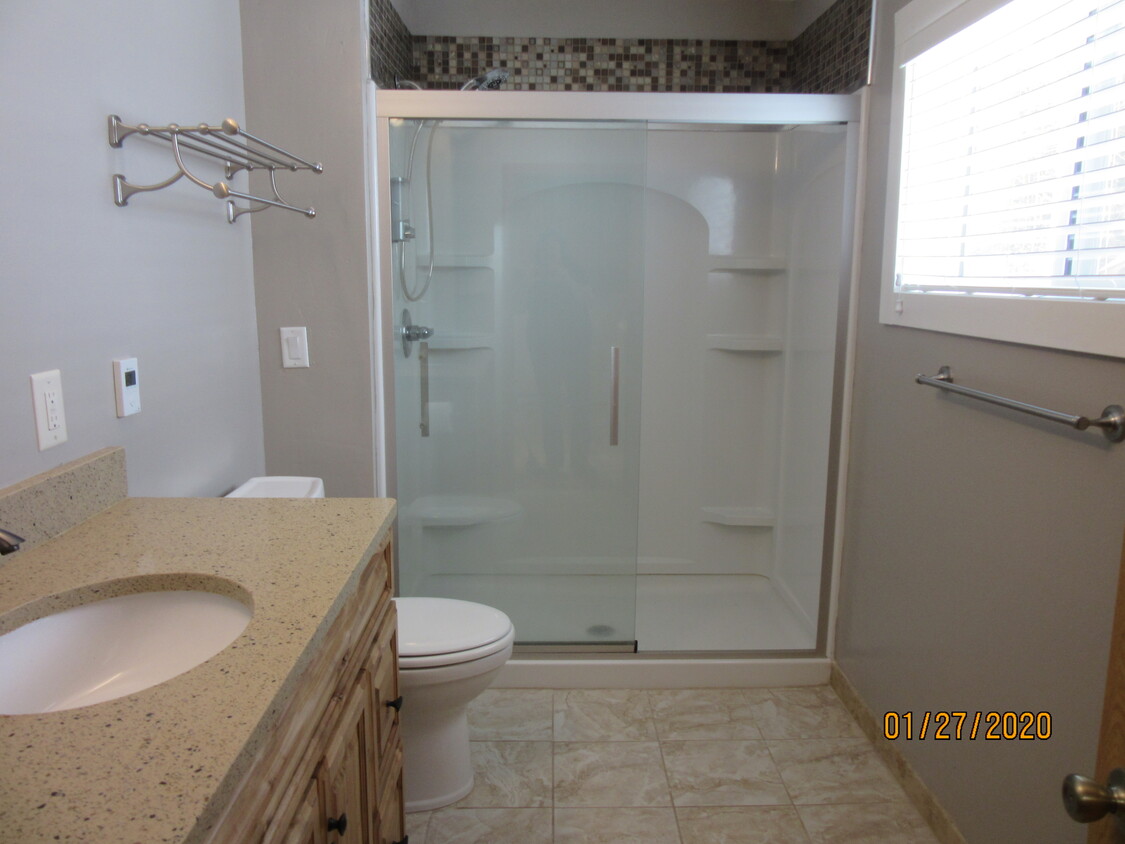 beautiful bath with heated floor - 201 E Lakeview St