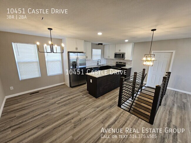 Foto del edificio - 10451 Castle Dr