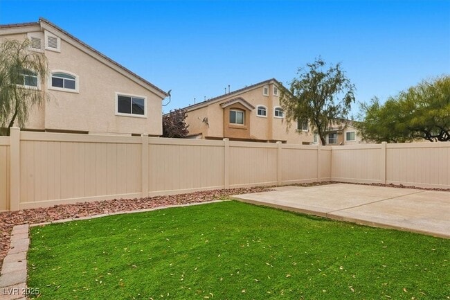 Building Photo - 3313 Speckle Summer Pl