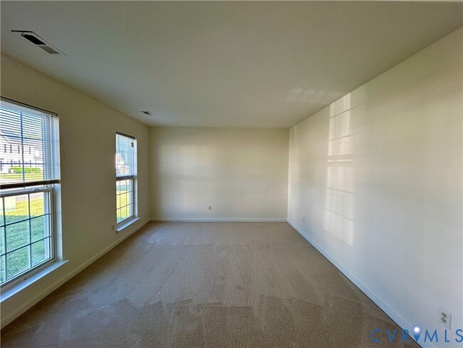 Foto del edificio - 5429 Stone Ln