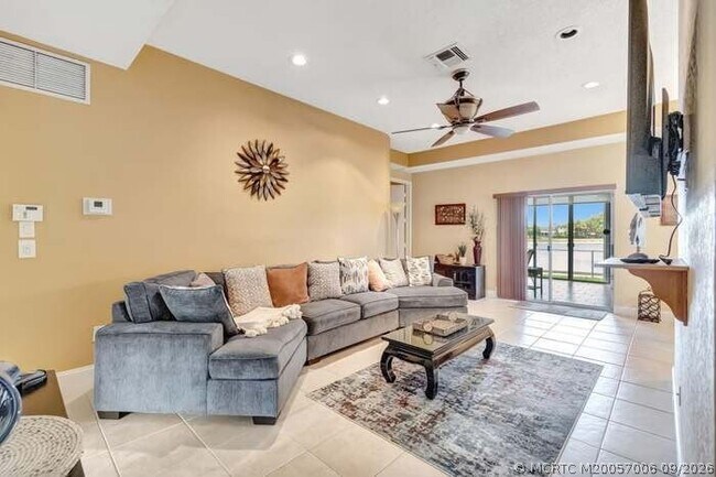 Building Photo - 5519 Pebble Brook Ln