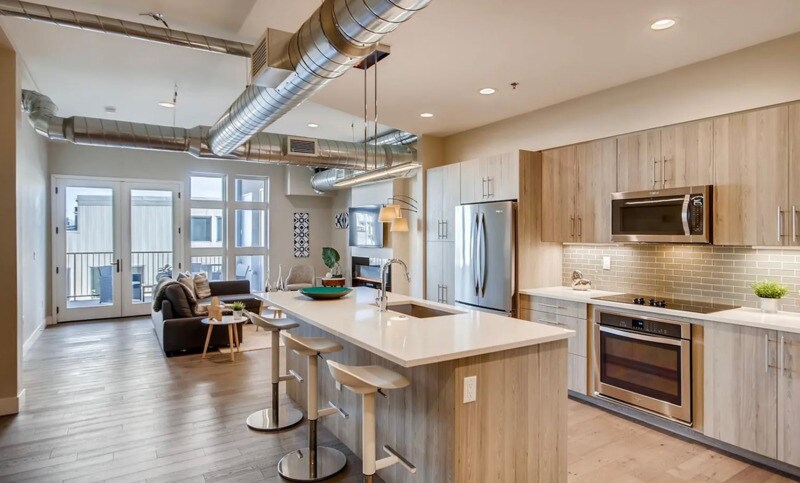 Foto principal - 3198 Blake St