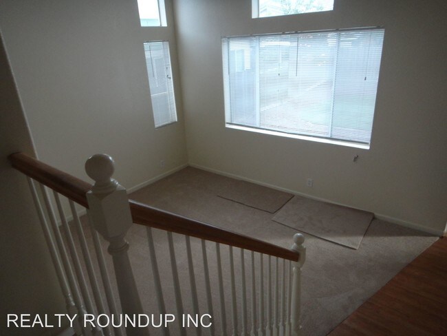 Building Photo - 6350 Chesterbrook Dr