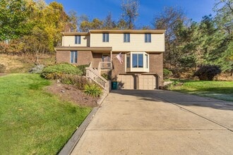 Building Photo - 104 Erin Ct