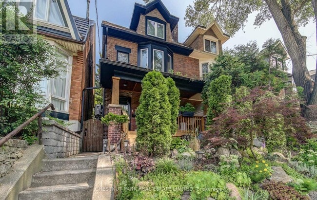 Building Photo - 95 Parkside Dr