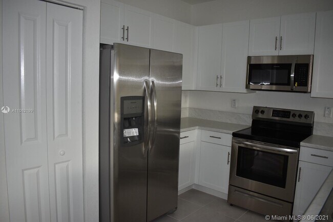 Foto del edificio - 1486 SE 26th Ave