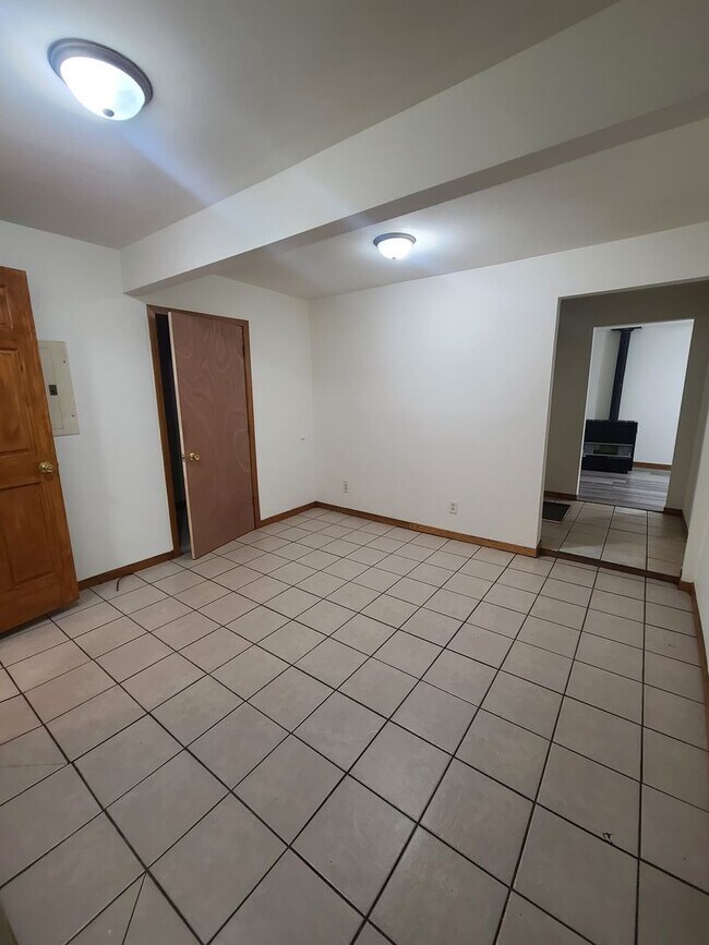 Foto del edificio - 809 E Park St