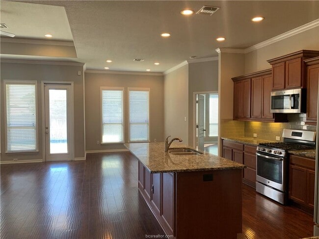 Photo - 2527 Portland Ave House