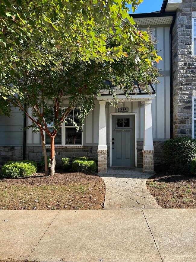 Building Photo - 235 Capstone Dr