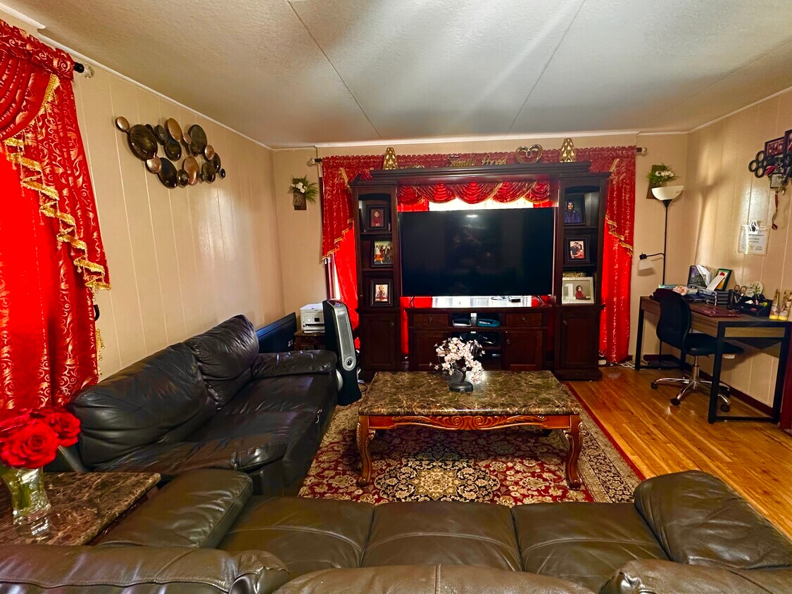 Foto principal - 2668 Kalihi St