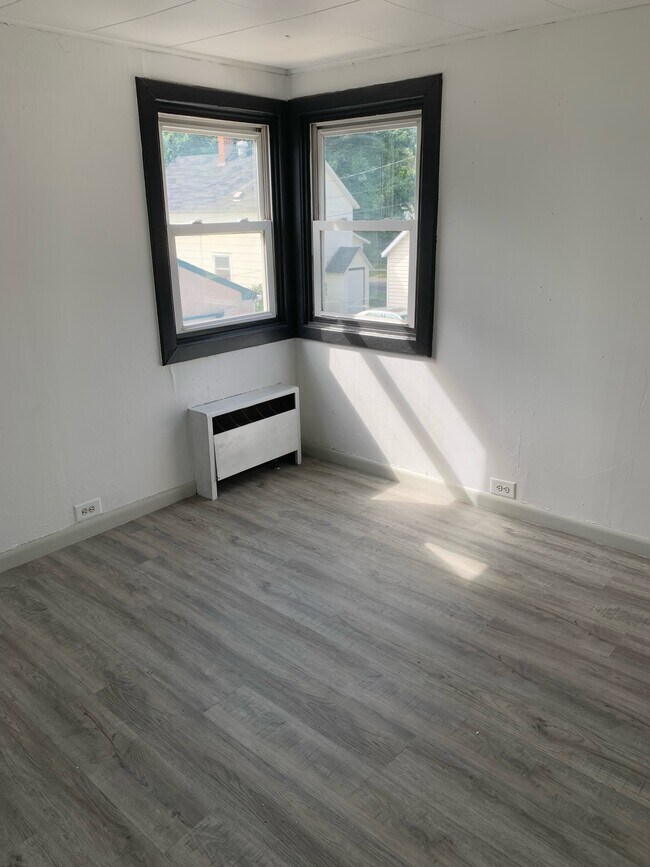 Foto del edificio - 2607 3rd Ave E