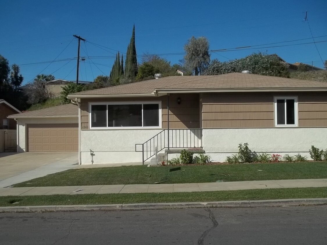 Foto principal - 3 Bedroom 2 Bath Home in La Mesa with Deta...