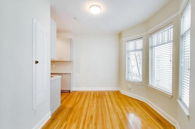 Building Photo - 1 bedroom in San Francisco CA 94109