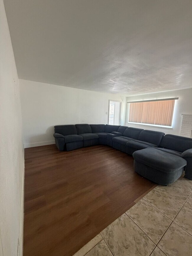 Foto del edificio - 14136 Osage Rd