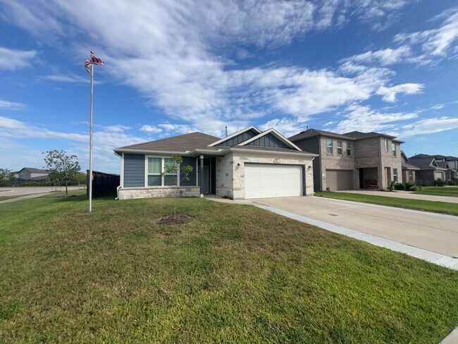 Building Photo - 24026 Hay Iron Dr