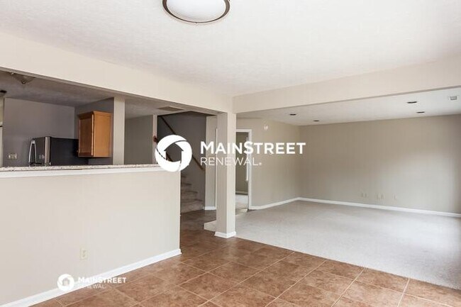 Building Photo - 4 Bedroom Pet-Friendly Home in Charlotte, NC with Main Street Renewal