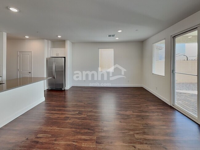 Foto del edificio - 132 Charmante Tulip Ln