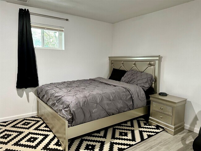 Foto del edificio - 4802 Elser St