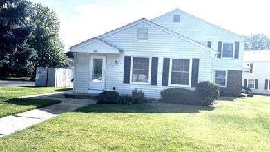 Building Photo - 1281 Pearl Ave