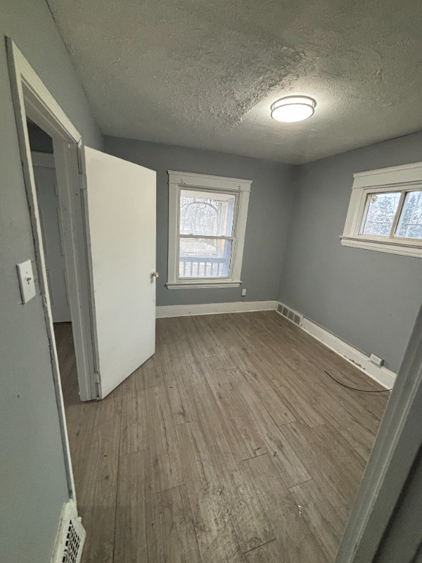 Foto del edificio - 12617 Griffing Ave