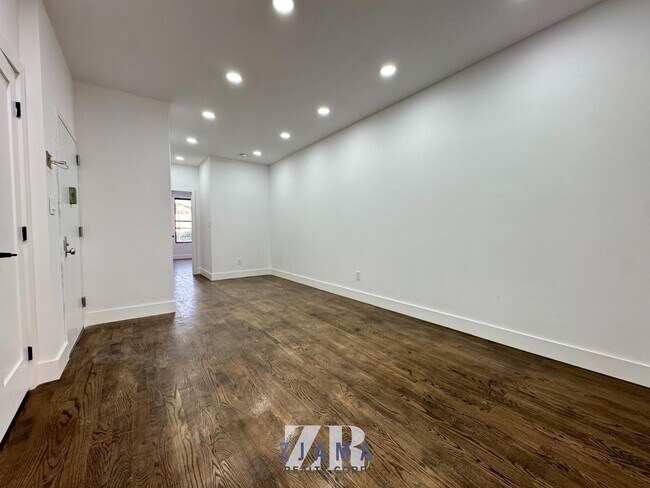 Foto del edificio - 854 4th Ave
