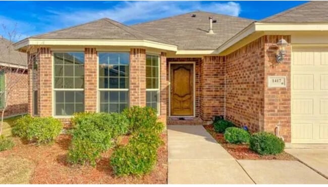 Building Photo - 1417 Sun Dr
