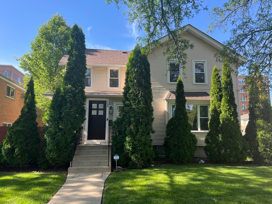 Property front - 1396 Brown St