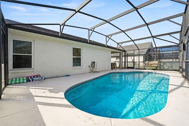 Foto del edificio - 2651 Autumn Creek Cir
