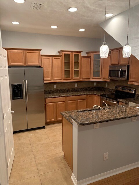 Building Photo - 9338 Watchet Way