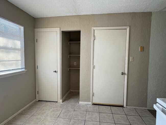 Foto del edificio - 4304 NW Pollard Ave