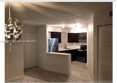 Foto del edificio - 6195 NW 186th St