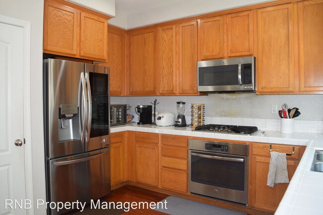 Building Photo - 4 br, 2.5 bath House - 3416 Ternhaven Way