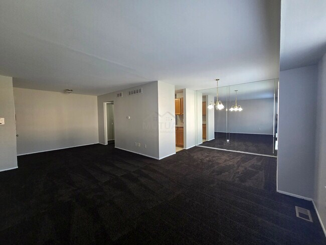 Foto del edificio - 30276 Southfield Rd