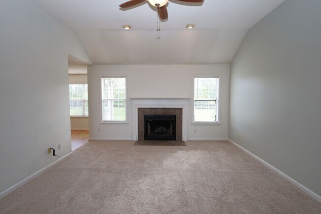 Foto del edificio - 3880 Trotters Ridge Cir